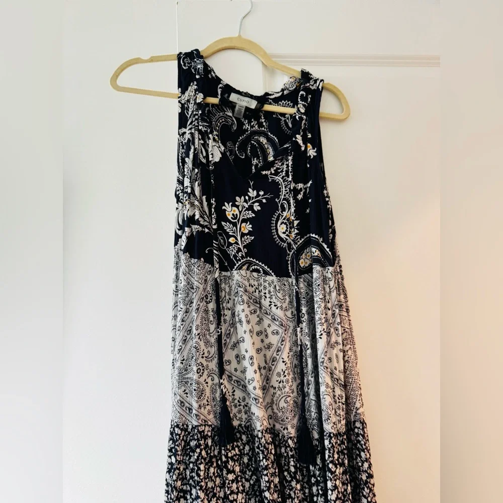 Cupio Black and White Patterned Maxi Skirt - Picture 6 of 9